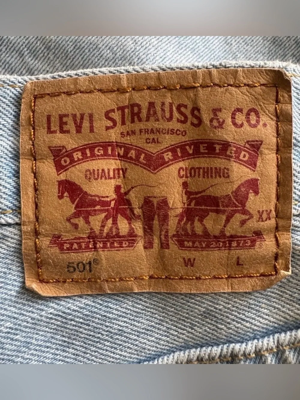 Levi’s 501 Original Cutoff Shorts Size 31 Light Wash Distressed Denim Summer